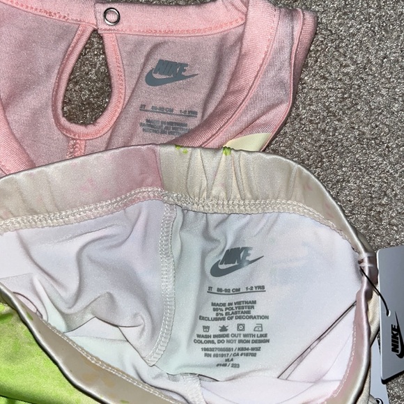 NWT Nike tie dye 2 piece set size 2t - Picture 3 of 5